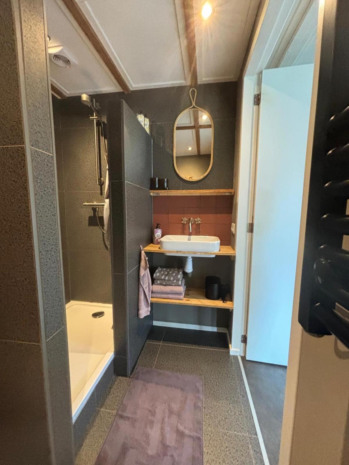 Tiny House De Smederij Βίλα Peize Εξωτερικό φωτογραφία